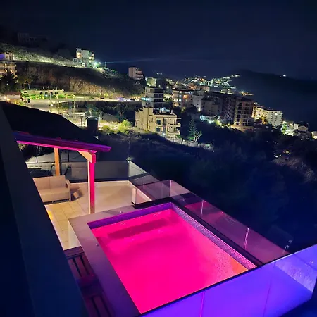 Apartment Coastal Retreat Paradise And Sunset View From The Private Pool