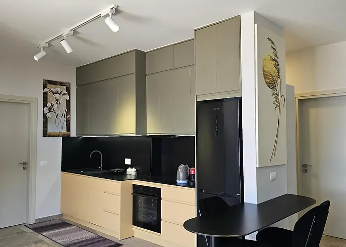 Coastal Retreat Paradise And Sunset View From The Private Pool Daire *