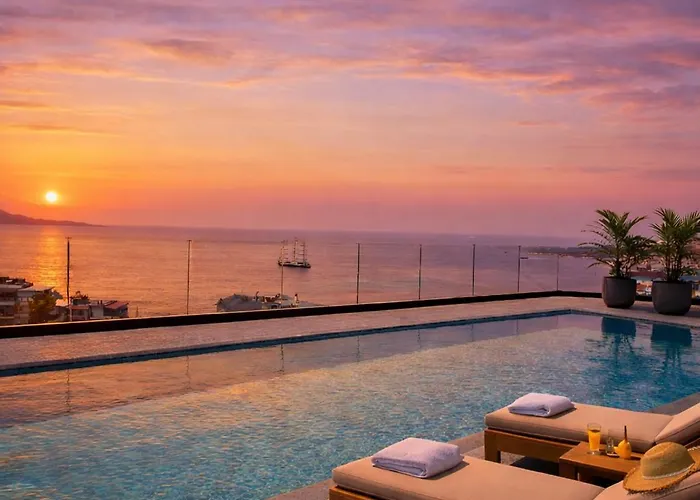 Coastal Retreat Paradise And Sunset View From The Private Pool Apartament Saranda