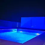 公寓 Coastal Retreat Paradise And Sunset View From The Private Pool *