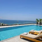Apartment Coastal Retreat Paradise And Sunset View From The Private Pool *
