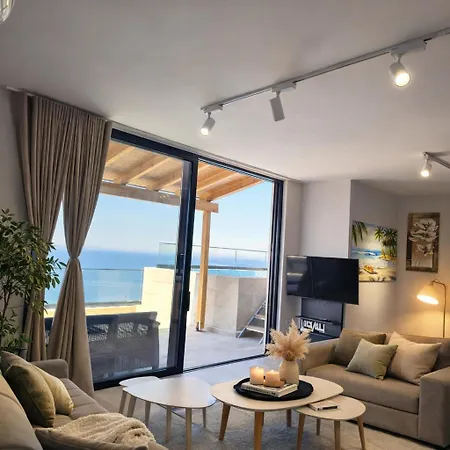 Coastal Retreat Paradise And Sunset View From The Private Pool Appartement