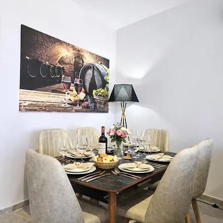 Appartement Coastal Retreat Paradise And Sunset View From The Private Pool Sarandë