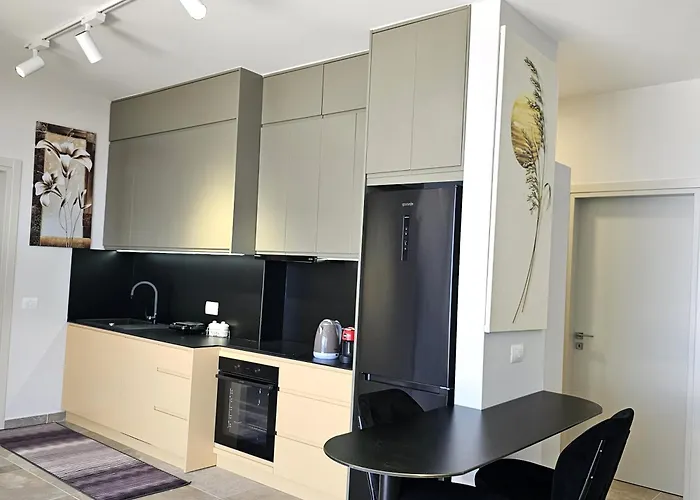 Coastal Retreat Paradise And Sunset View From The Private Pool 公寓 Sarandë