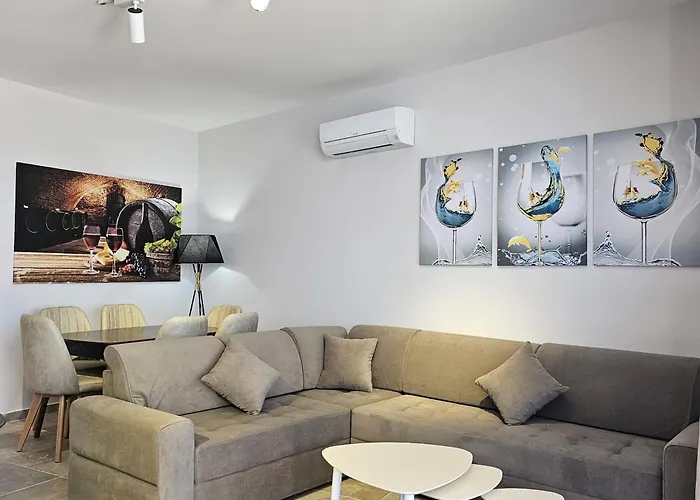 Coastal Retreat Paradise And Sunset View From The Private Pool 公寓 *