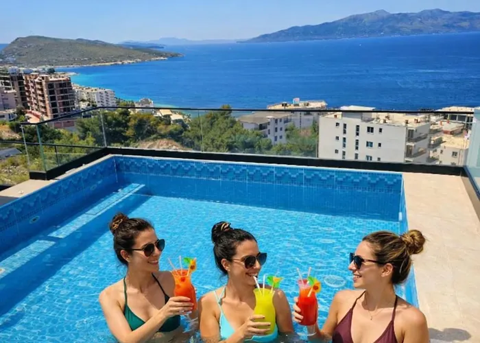 Coastal Retreat Paradise And Sunset View From The Private Pool 公寓 Sarandë