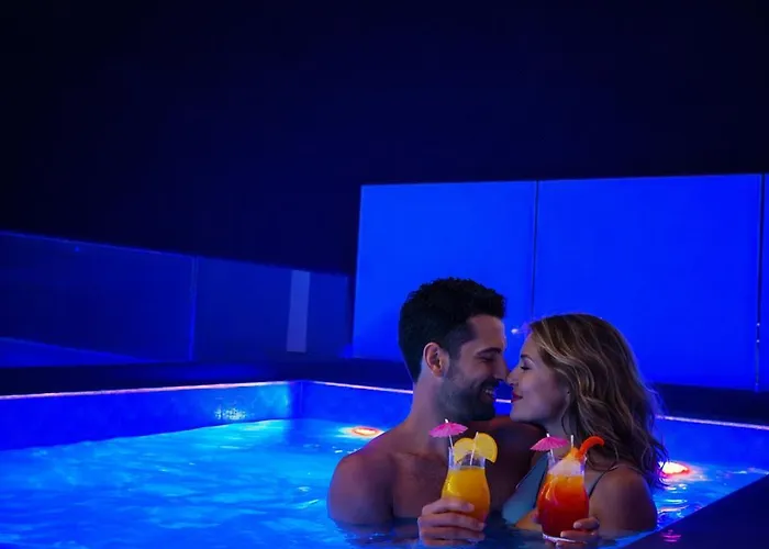 Coastal Retreat Paradise And Sunset View From The Private Pool Sarandë